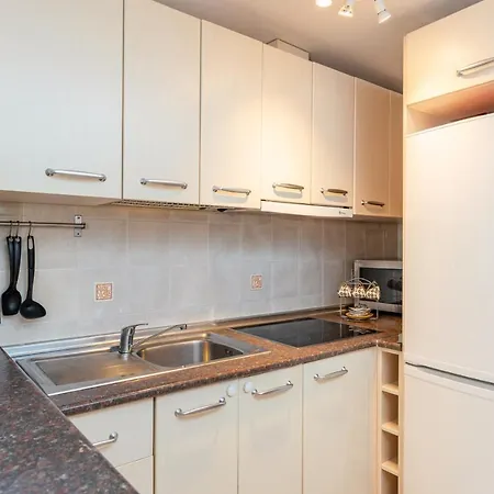 Penthouse Grand Terrace By Ghr Apartment